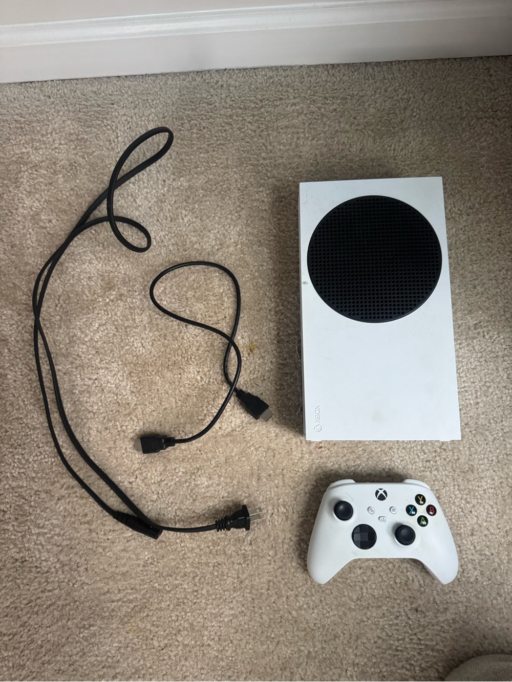 Xbox Series S White Console Bundle with White Wireless Controller